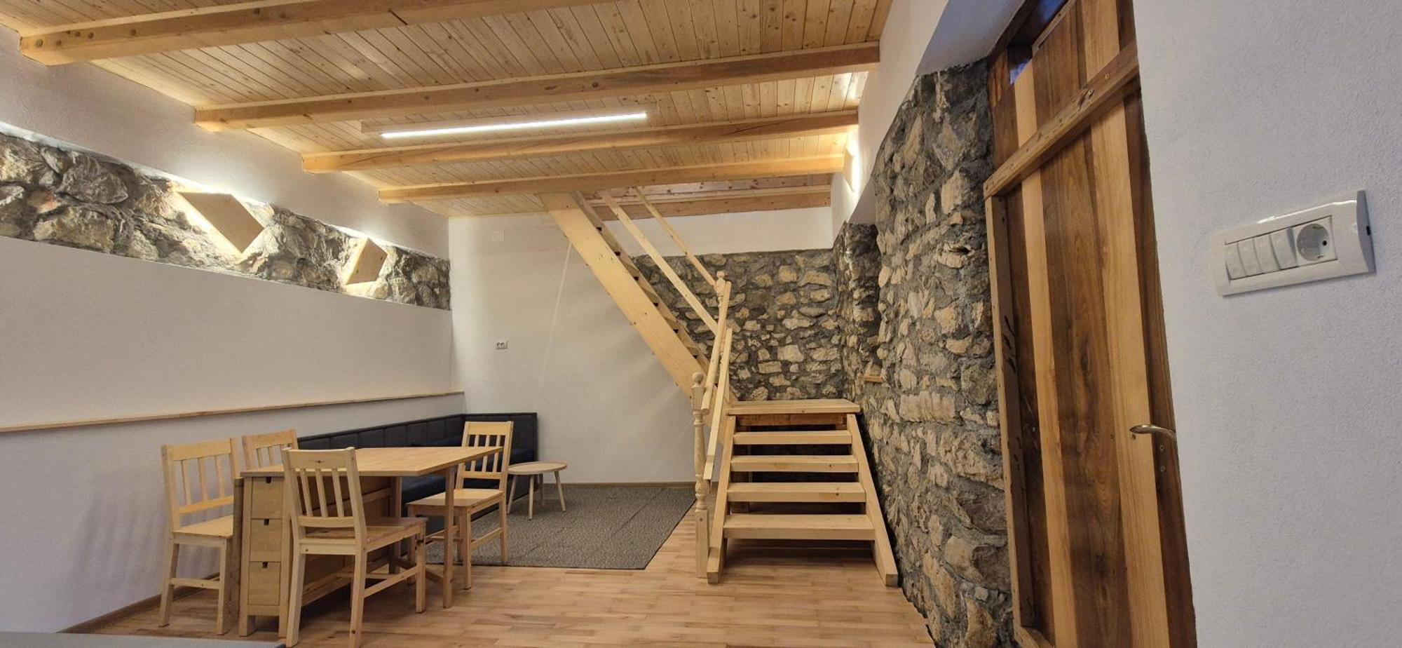 Salas U Bregu In Cheile Carasului Crasova Exterior photo